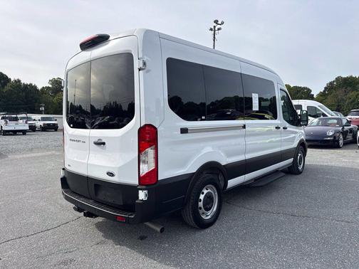 Oxford White 2023 Ford Transit-350 XL