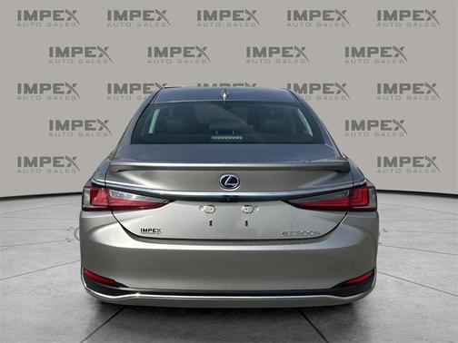 2021 Lexus ES 300h Base