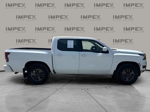 Glacier White 2025 Nissan Frontier SV