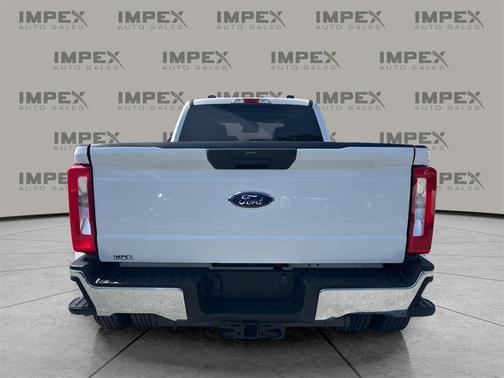 2023 Ford F-350 XLT