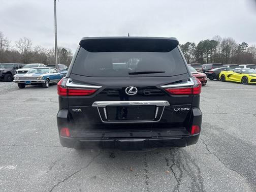 2021 Lexus LX 570 Three-Row