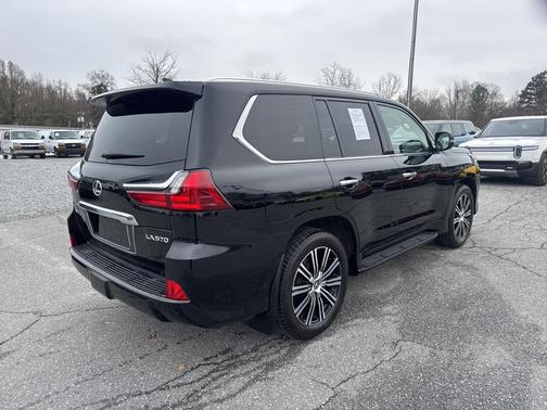 2021 Lexus LX 570 Three-Row
