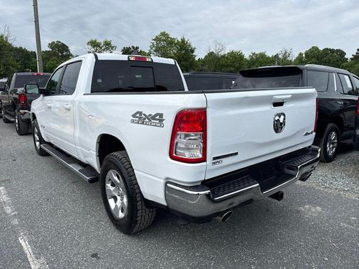Bright White Clearcoat 2022 RAM 1500 Big Horn/Lone Star