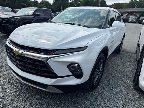 Summit White 2025 Chevrolet Blazer 2LT