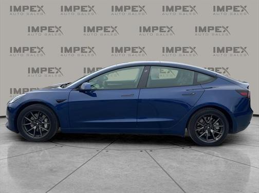 2022 Tesla Model 3 Standard Range