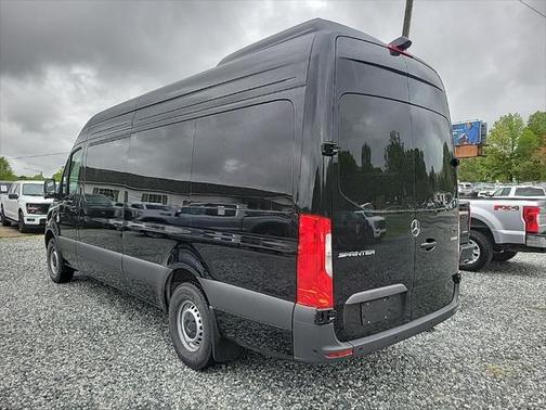 2025 Mercedes-Benz Sprinter 2500 High Roof