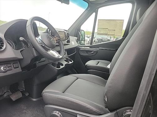 2025 Mercedes-Benz Sprinter 2500 High Roof