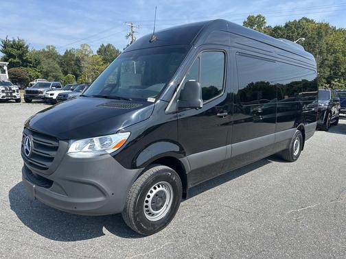 2025 Mercedes-Benz Sprinter 2500 High Roof