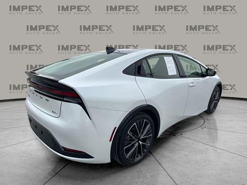 2025 Toyota Prius XLE