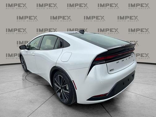 2025 Toyota Prius XLE
