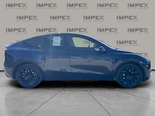 Stealth Gray 2024 Tesla Model Y Long Range Single Motor Rear-Wheel Drive