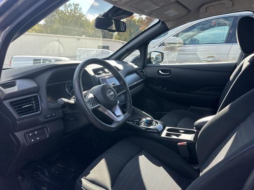2024 Nissan Leaf SV PLUS