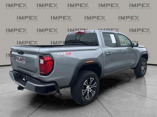 2023 GMC Canyon AT4