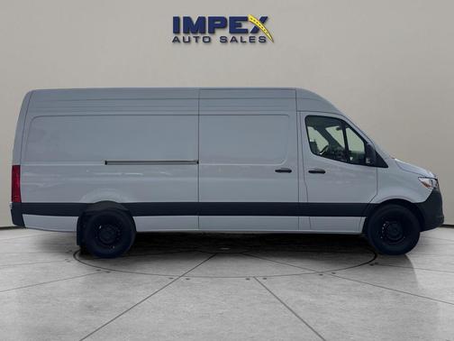 2025 Mercedes-Benz Sprinter 2500 High Roof