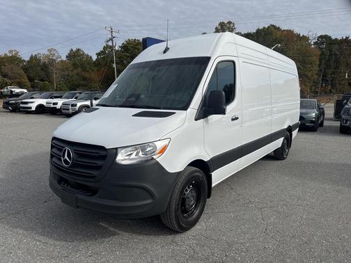 2025 Mercedes-Benz Sprinter 2500 High Roof