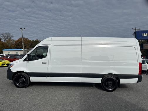 2025 Mercedes-Benz Sprinter 2500 High Roof