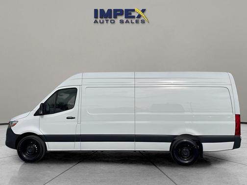 2025 Mercedes-Benz Sprinter 2500 High Roof