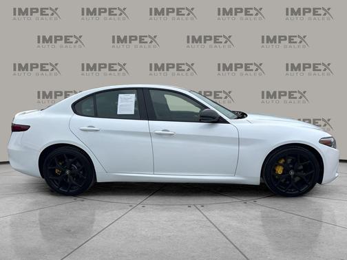 2020 Alfa Romeo Giulia Base