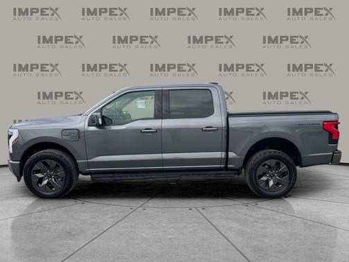 2022 Ford F-150 Lightning LARIAT