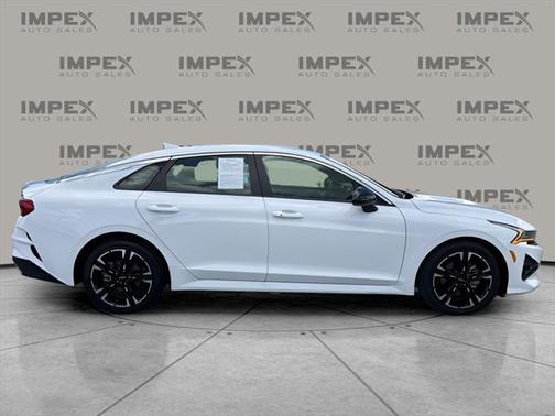 2022 Kia K5 GT-Line