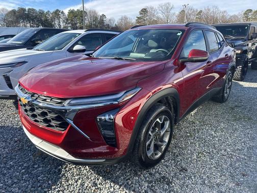 2025 Chevrolet Trax LT