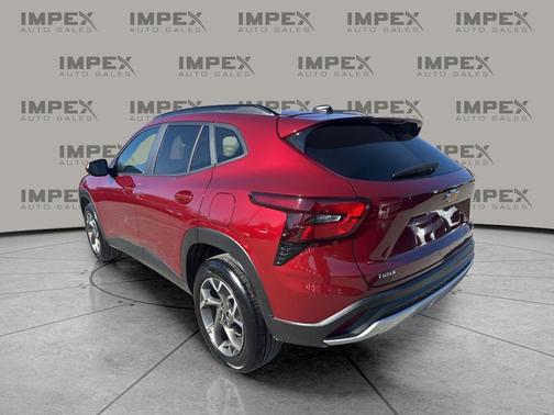 2025 Chevrolet Trax LT