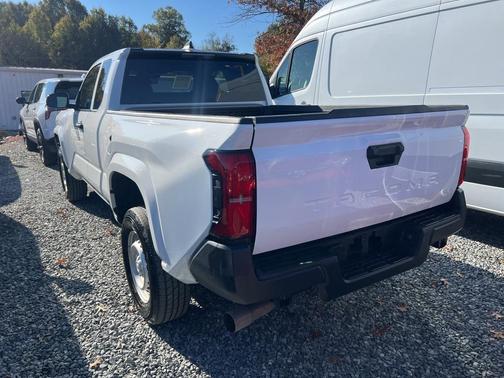 2025 Toyota Tacoma SR