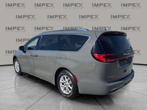 2021 Chrysler Pacifica Touring L
