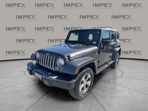 Granite Crystal Metallic Clearcoat 2017 Jeep Wrangler Unlimited Sahara