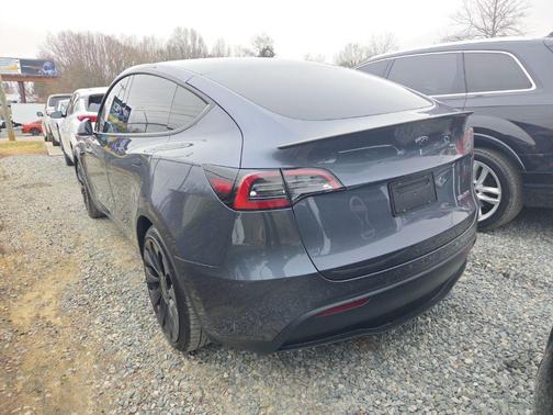 2022 Tesla Model Y Performance Dual Motor All-Wheel Drive
