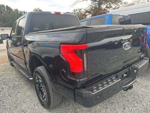 2023 Ford F-150 Lightning XLT