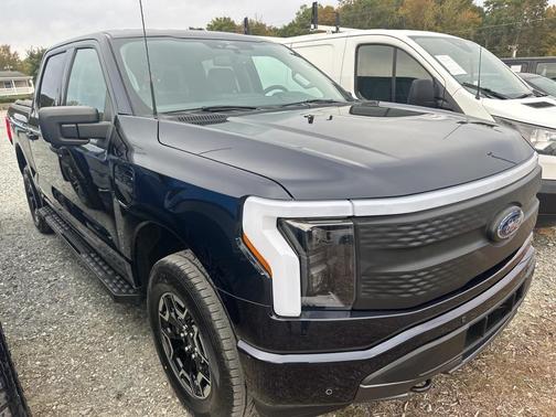 2023 Ford F-150 Lightning XLT