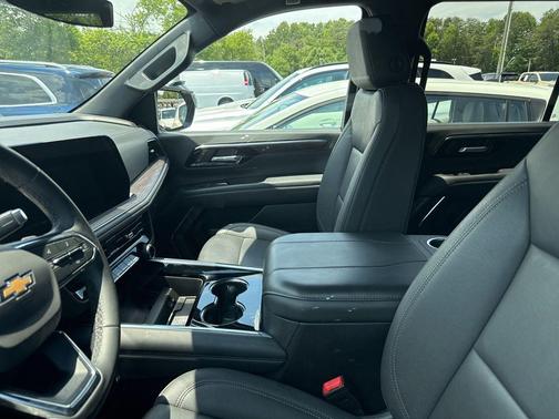 Black 2025 Chevrolet Tahoe LT
