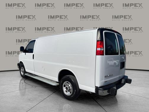 2023 GMC Savana 2500 Work Van