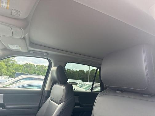 SPACE SILVER METALLIC 2025 Ford Expedition Active