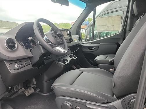 2025 Mercedes-Benz Sprinter 2500 High Roof