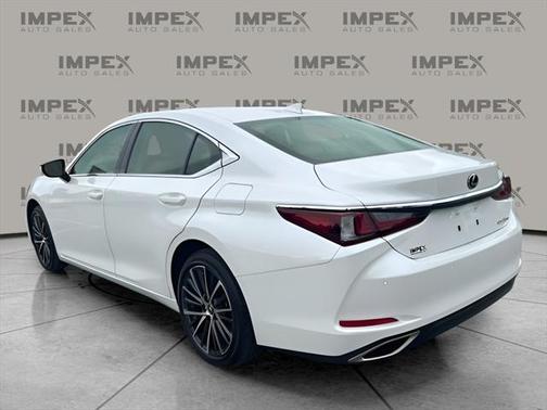 2022 Lexus ES 350 Base