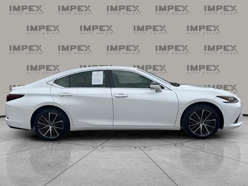 2022 Lexus ES 350 Base