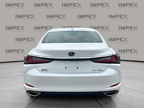 2022 Lexus ES 350 Base