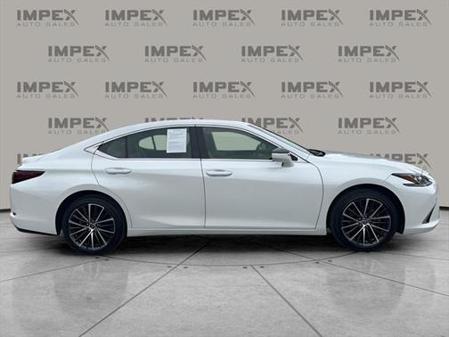 2022 Lexus ES 350 Base