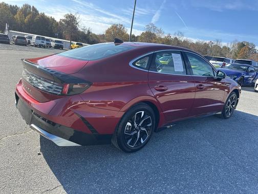 2024 Hyundai SONATA SEL