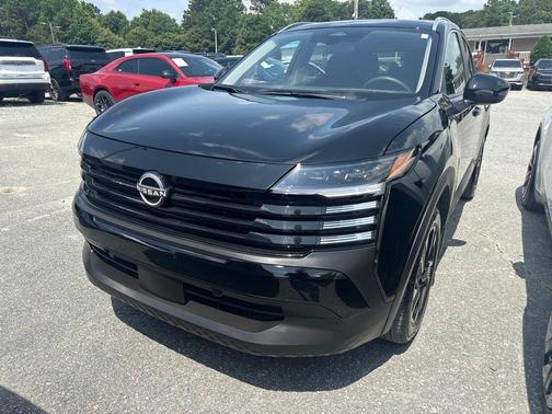 Super Black 2026 Nissan Kicks SV