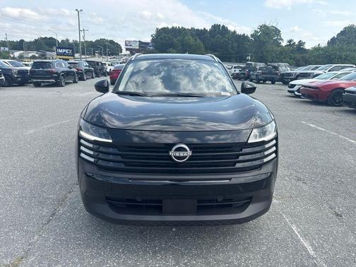 Super Black 2026 Nissan Kicks SV