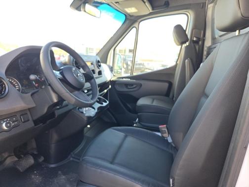 2025 Mercedes-Benz Sprinter 2500 High Roof