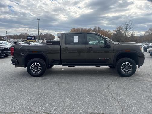 2022 GMC Sierra 2500 AT4