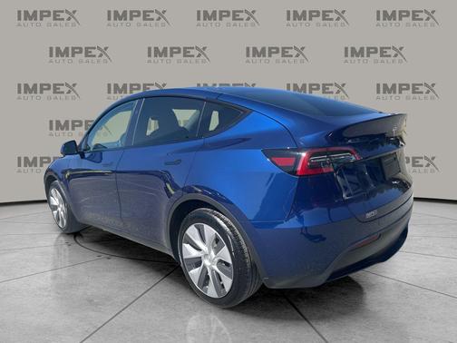 2024 Tesla Model Y Long Range Dual Motor All-Wheel Drive