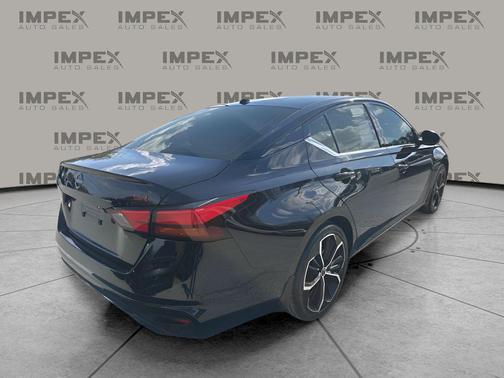 2024 Nissan Altima SR FWD