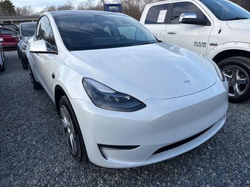 2023 Tesla Model Y Long Range Dual Motor All-Wheel Drive