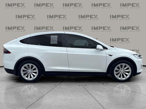 Pearl White Multi-Coat 2019 Tesla Model X 100D