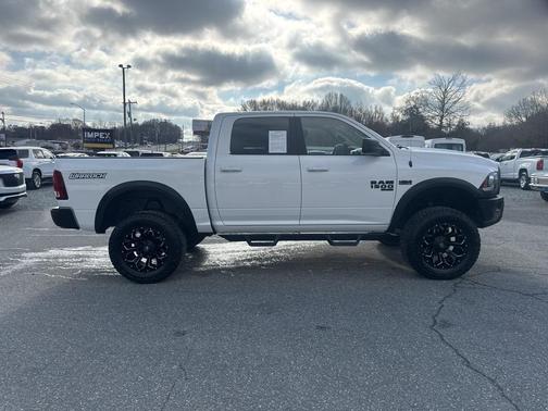 2019 RAM 1500 Classic Warlock Crew Cab 4x4 5'7' Box